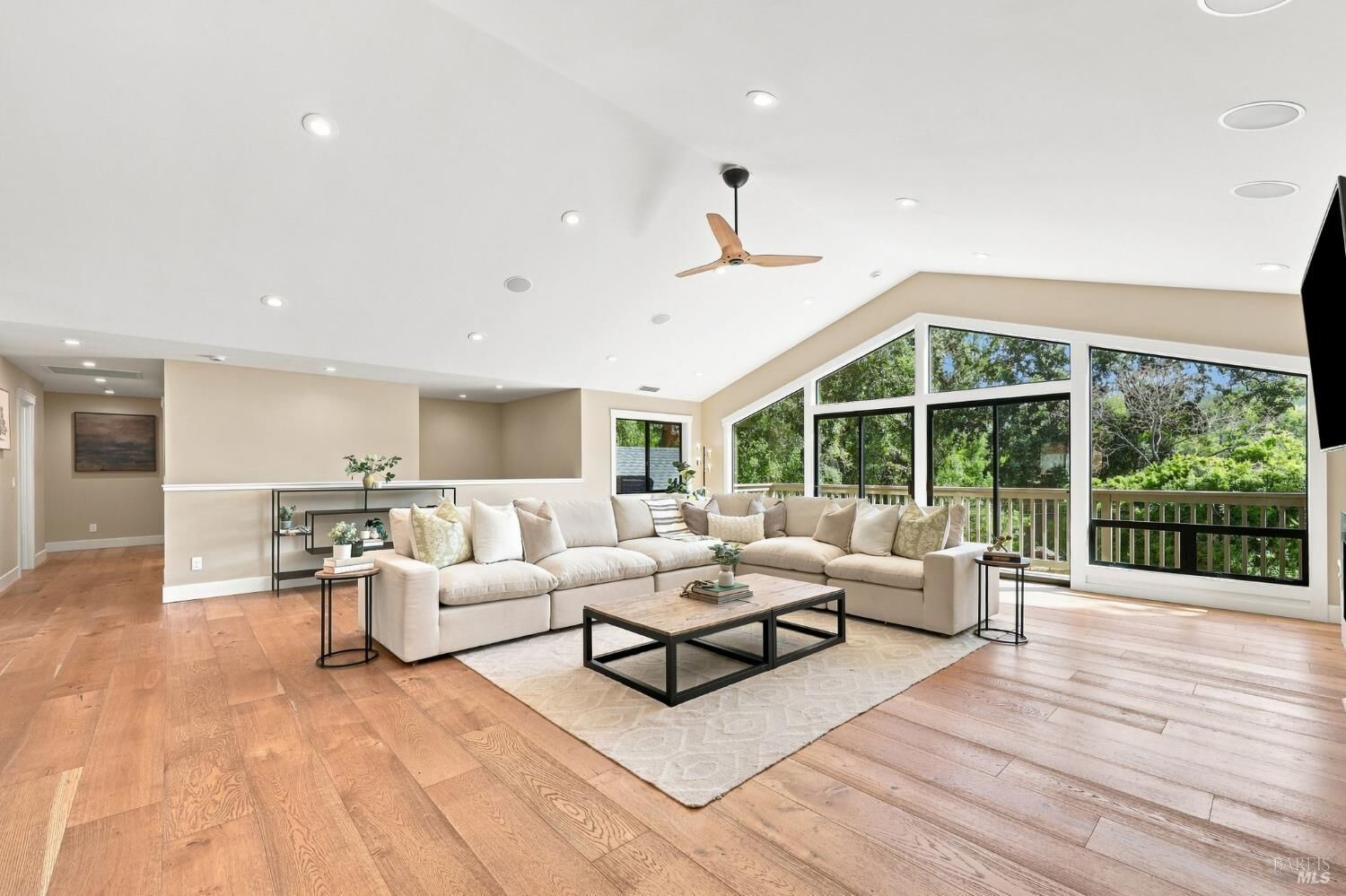 Property Photo:  905 Robertson Road  CA 95442 