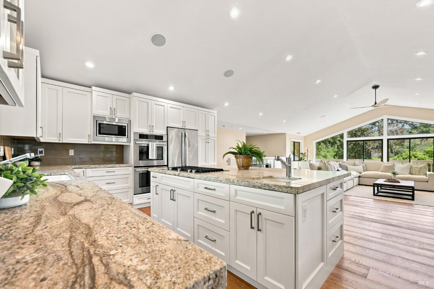 Property Photo: 905 Robertson Road CA 95442