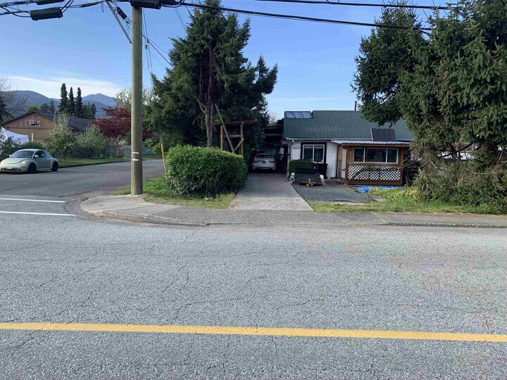 Property Photo: 46275 Portage Avenue BC V2P 3E7