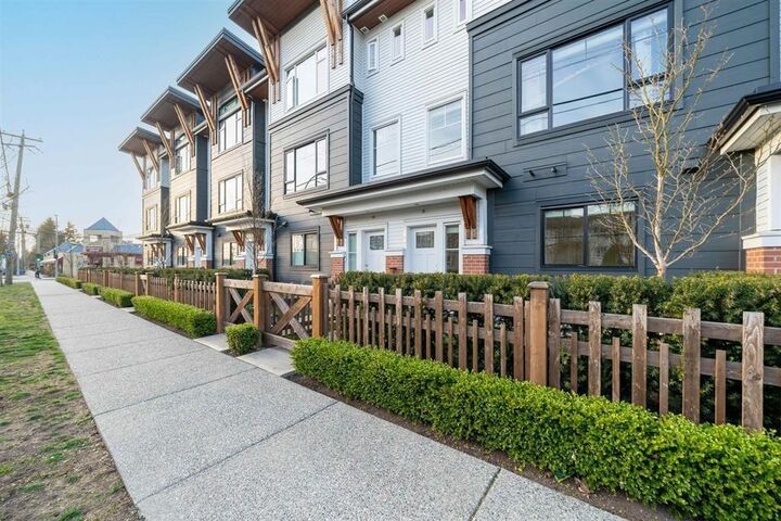 Property Photo: 22128 48A Avenue 21 BC V3A 0L6