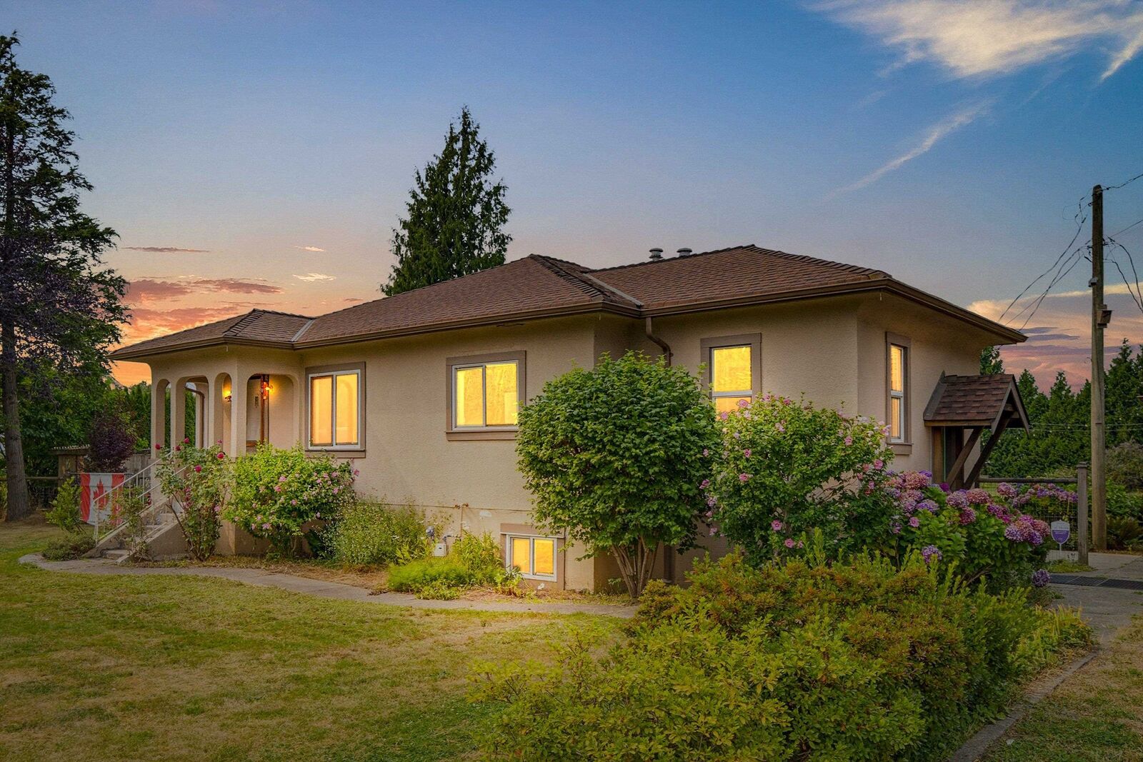 Property Photo: 32843 Huntingdon Road BC V2S 5Z4