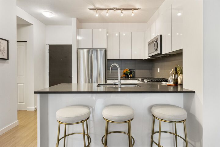 Property Photo: 15137 33rd Avenue 109 BC V3Z 0Y1