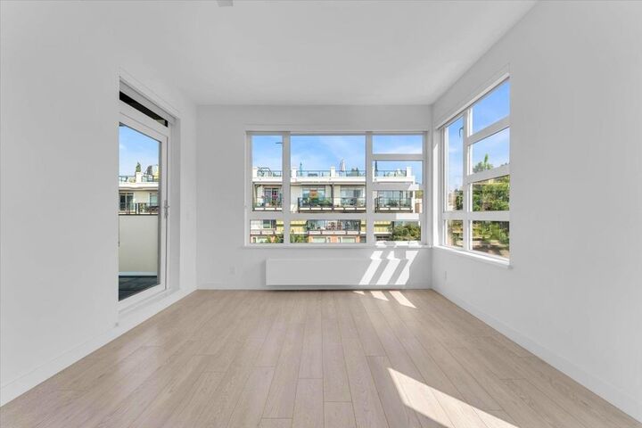 Property Photo:  711 W 14th Street 315  BC V7M 3E8 
