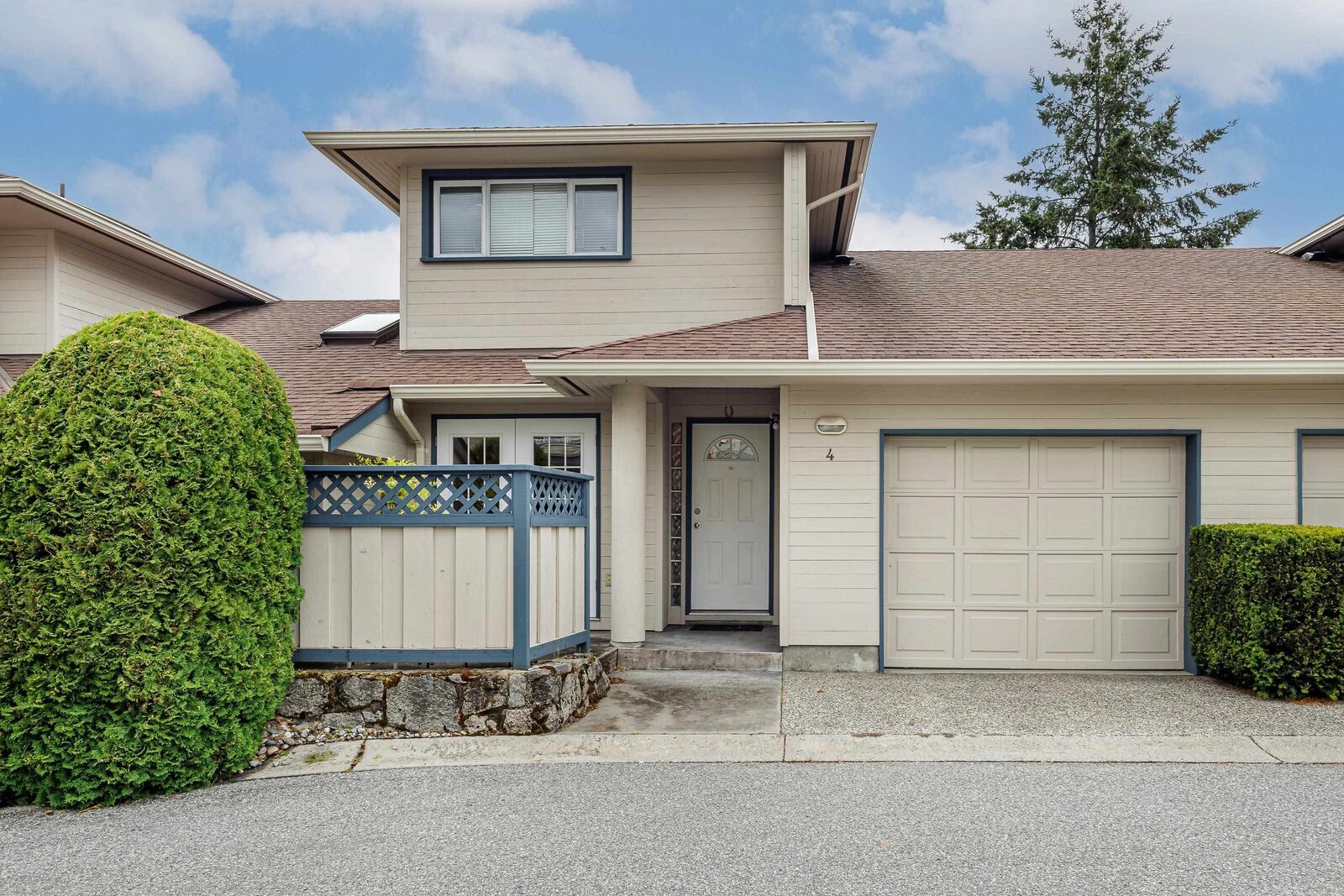 Property Photo:  5768 Marine Way 4  BC V0N 3A6 