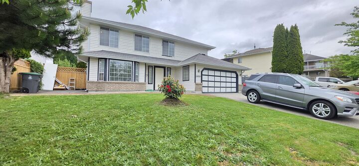 14919 Spenser Drive — photo 1