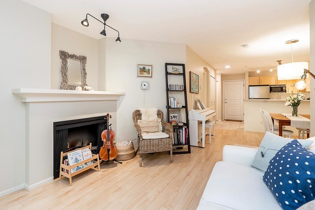 Photo de la propriété: 7330 Salisbury Avenue 111 BC V5E 4N8