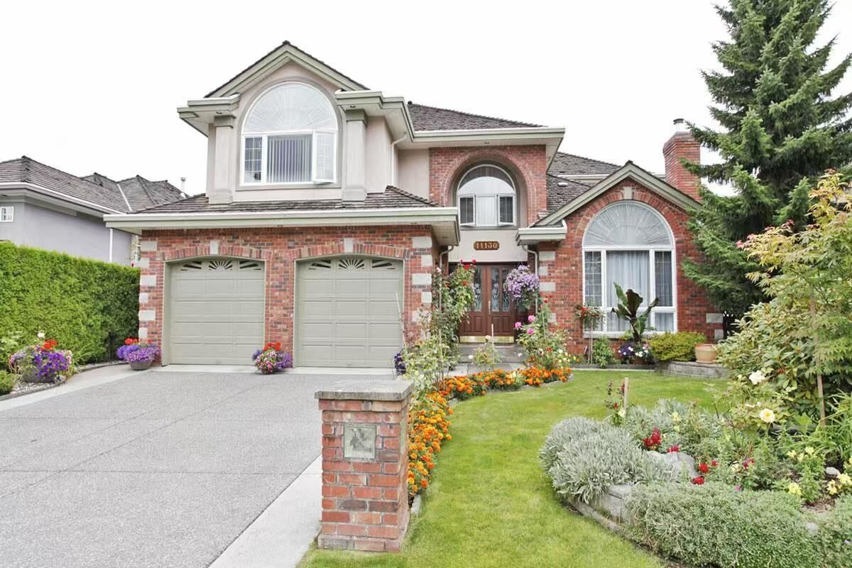 Property Photo:  11130 163A Street Main  BC V4N 4R8 