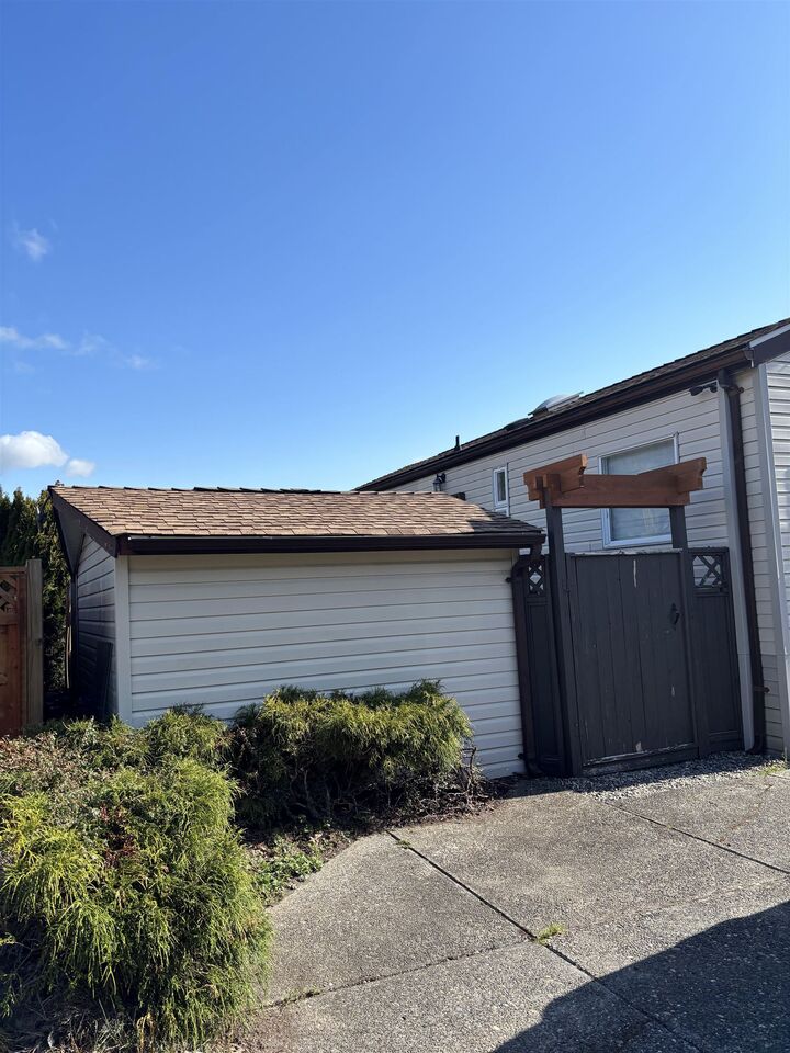 Property Photo:  1436 Frost Road 170  BC V2R 4X8 