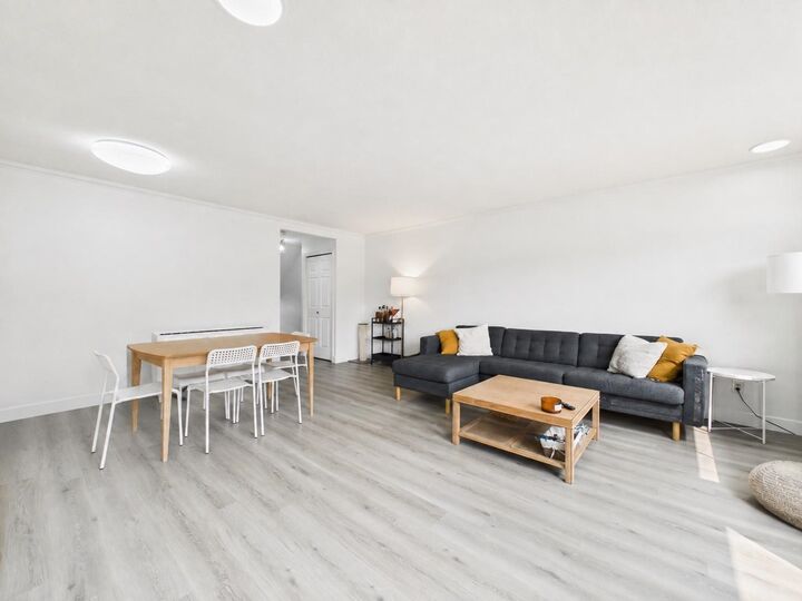 Property Photo:  1318 Brunette Avenue 18  BC V3K 6R1 