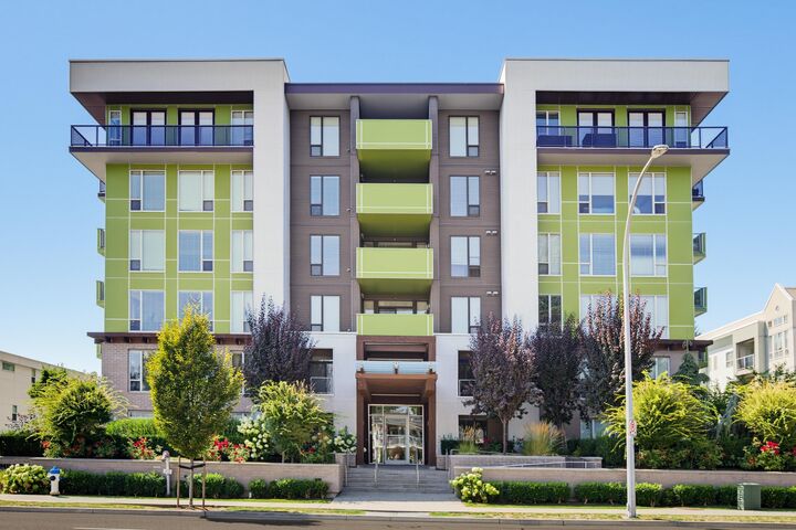 Property Photo: 2565 Ware Street 105 BC V2S 0J5