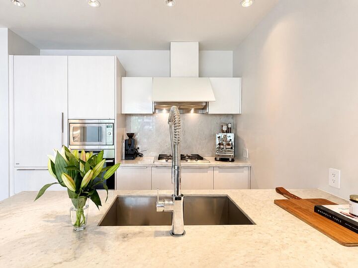 Property Photo: 1633 Ontario Street 406 BC V5Y 0C2
