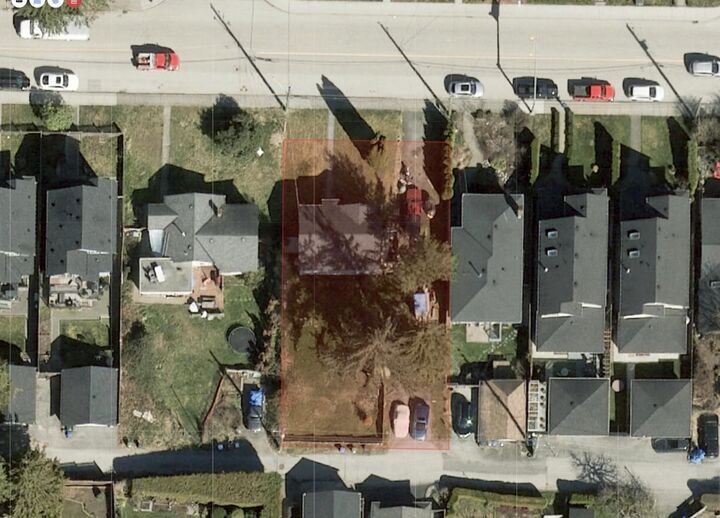 Property Photo: 320 Holmes Street BC V3L 4X5