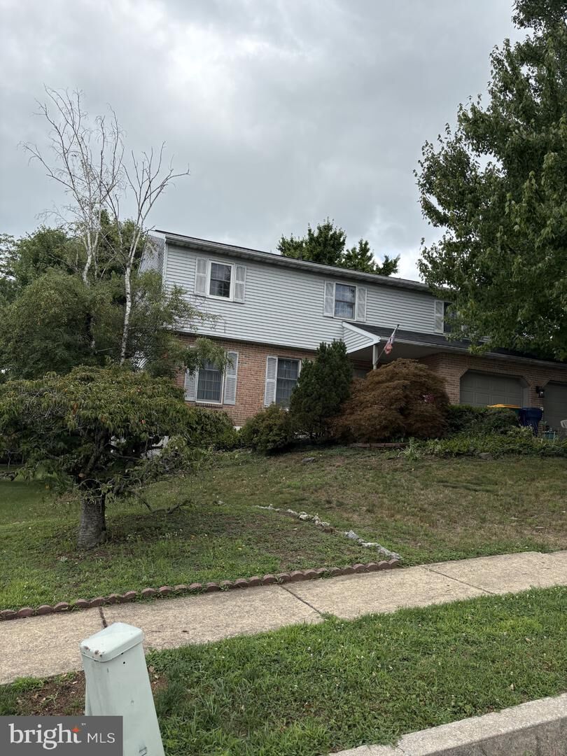 Property Photo:  814 Ironstone Lane  PA 19608 