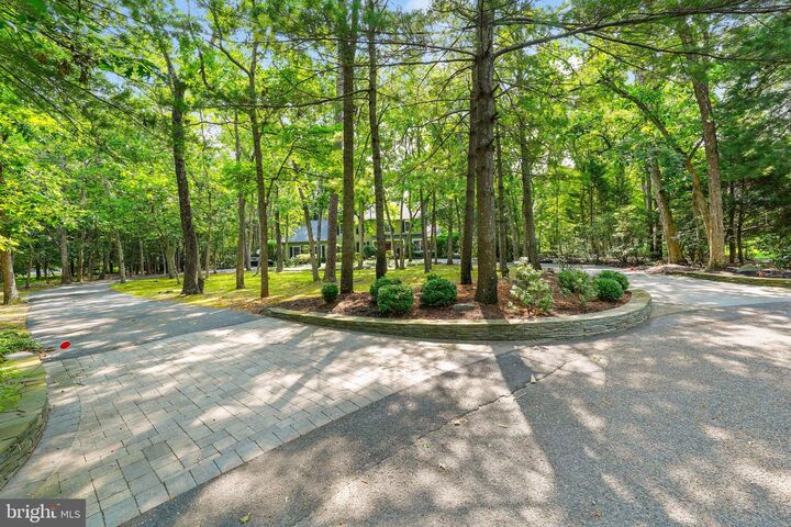 Property Photo:  13 Highwood Court  NJ 08055 