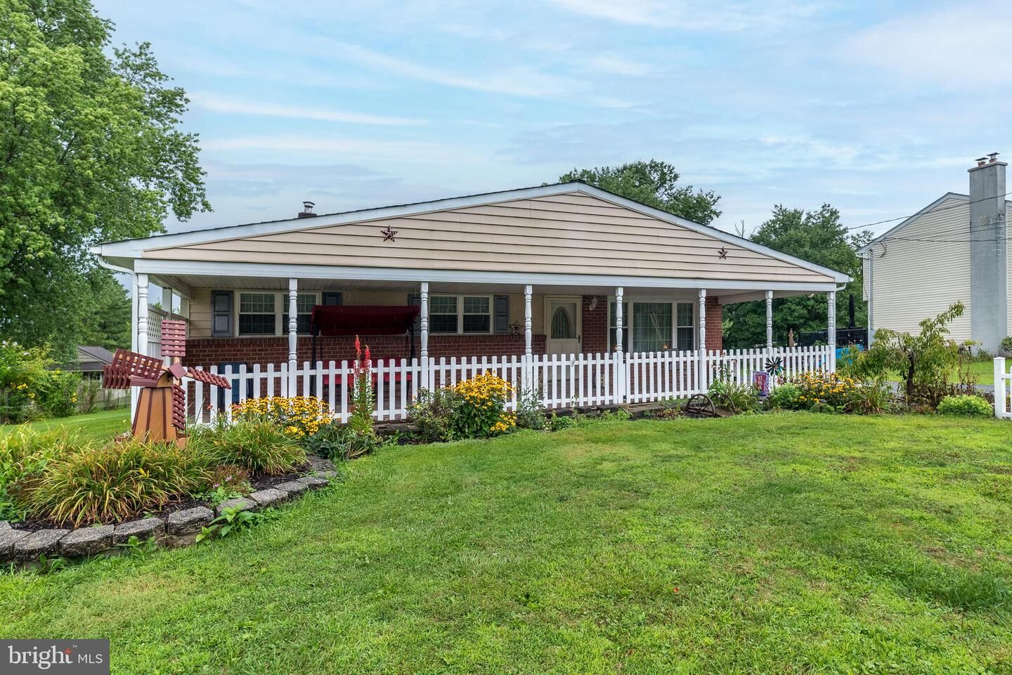 Property Photo: 10 Mountain View Road PA 18930