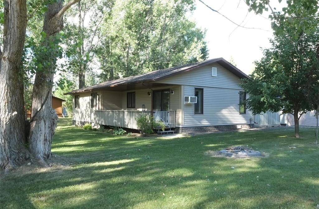 Property Photo: 62 Westshore Road MB R0C 0C0