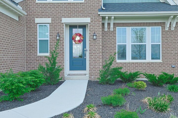 Property Photo: 5007 Bogey Court OH 45036
