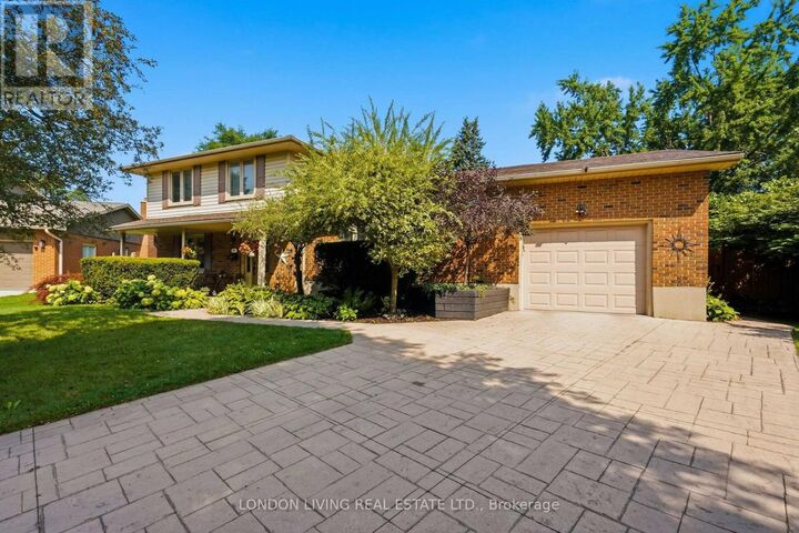 Property Photo: 91 St Clair Court ON N6J 3W1