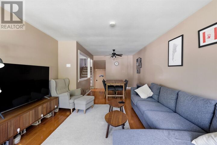 Property Photo:  128 Princess Cres  ON P6B 3P5 