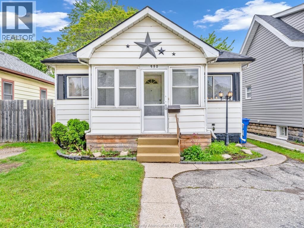 Property Photo:  990 Campbell Avenue  ON N9B 2J2 