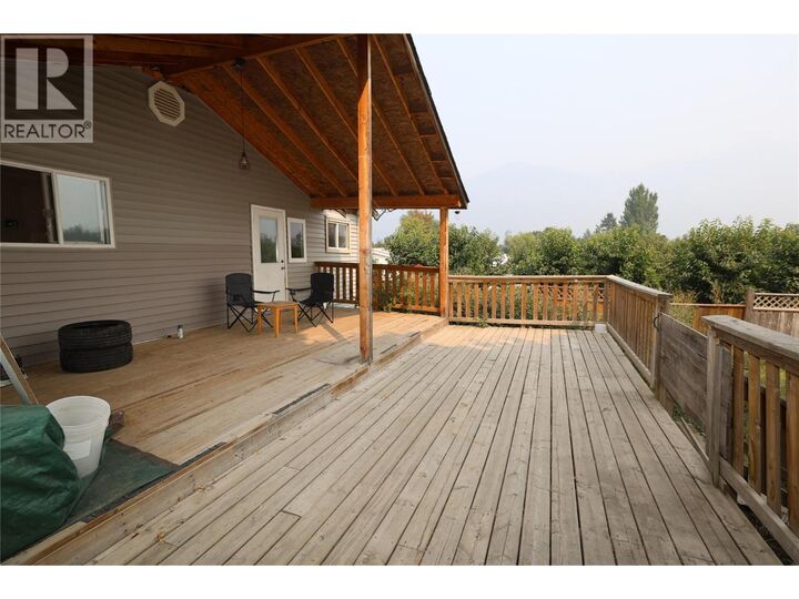 Property Photo: 3305 Erickson Road BC V0B 1G1