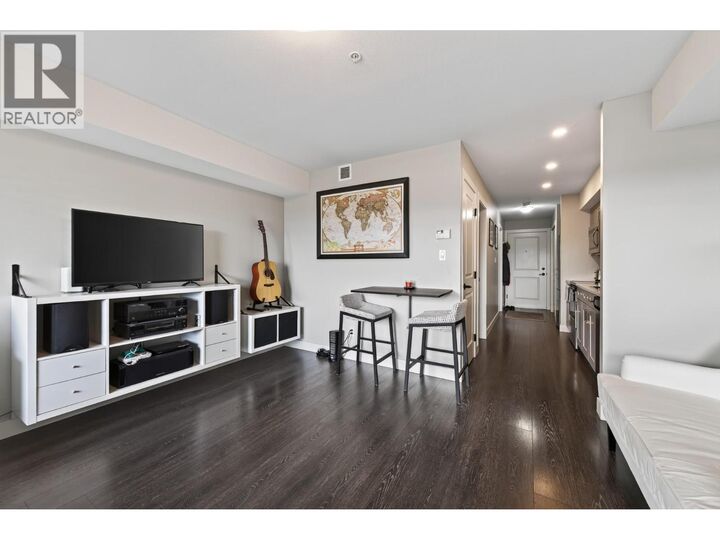 Property Photo: 5170 Dallas Drive 322 BC V2C 0C7