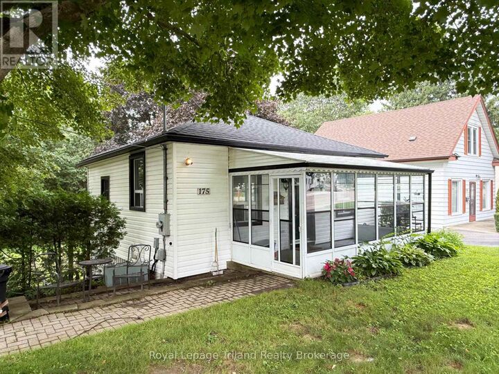 Property Photo:  175 Bell Street  ON N5C 2P2 