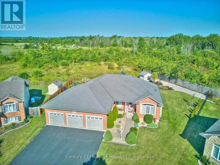 Property Photo:  3910 Christina Court  ON L0S 1N0 
