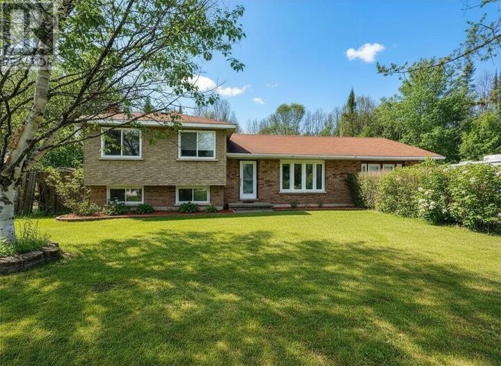 16 Terrace Heights Drive — photo 1