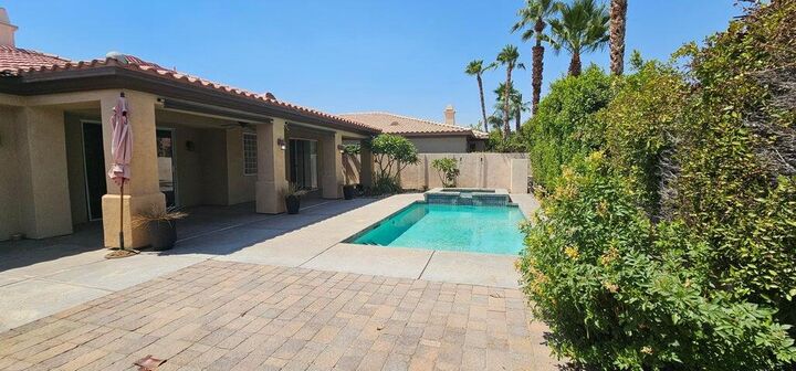 Property Photo: 40560 Palm Court CA 92260