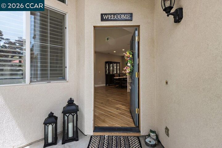 Property Photo:  215 Azalea Ln  CA 94582 