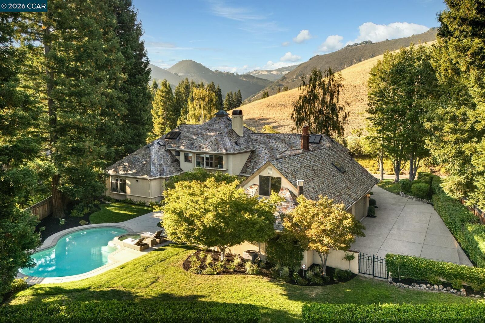 Property Photo: 134 Pepperwood Ct CA 94506