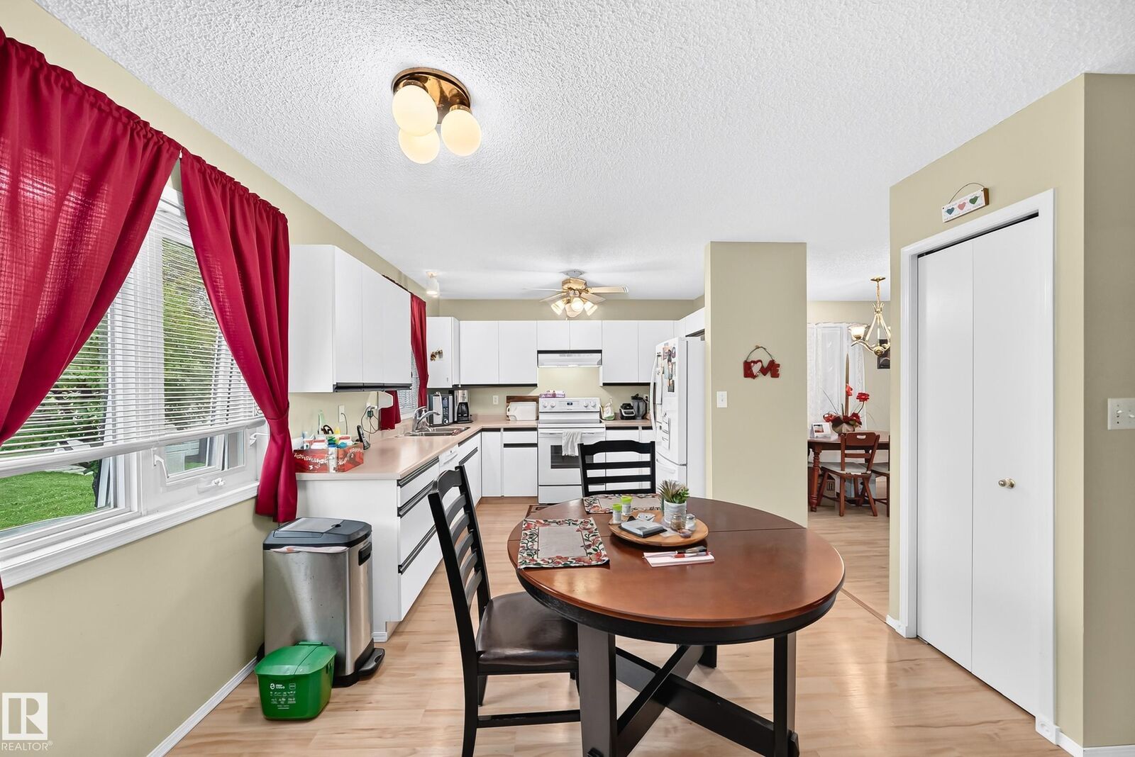 Property Photo:  4319 27 Street NW  AB T6T 1G7 