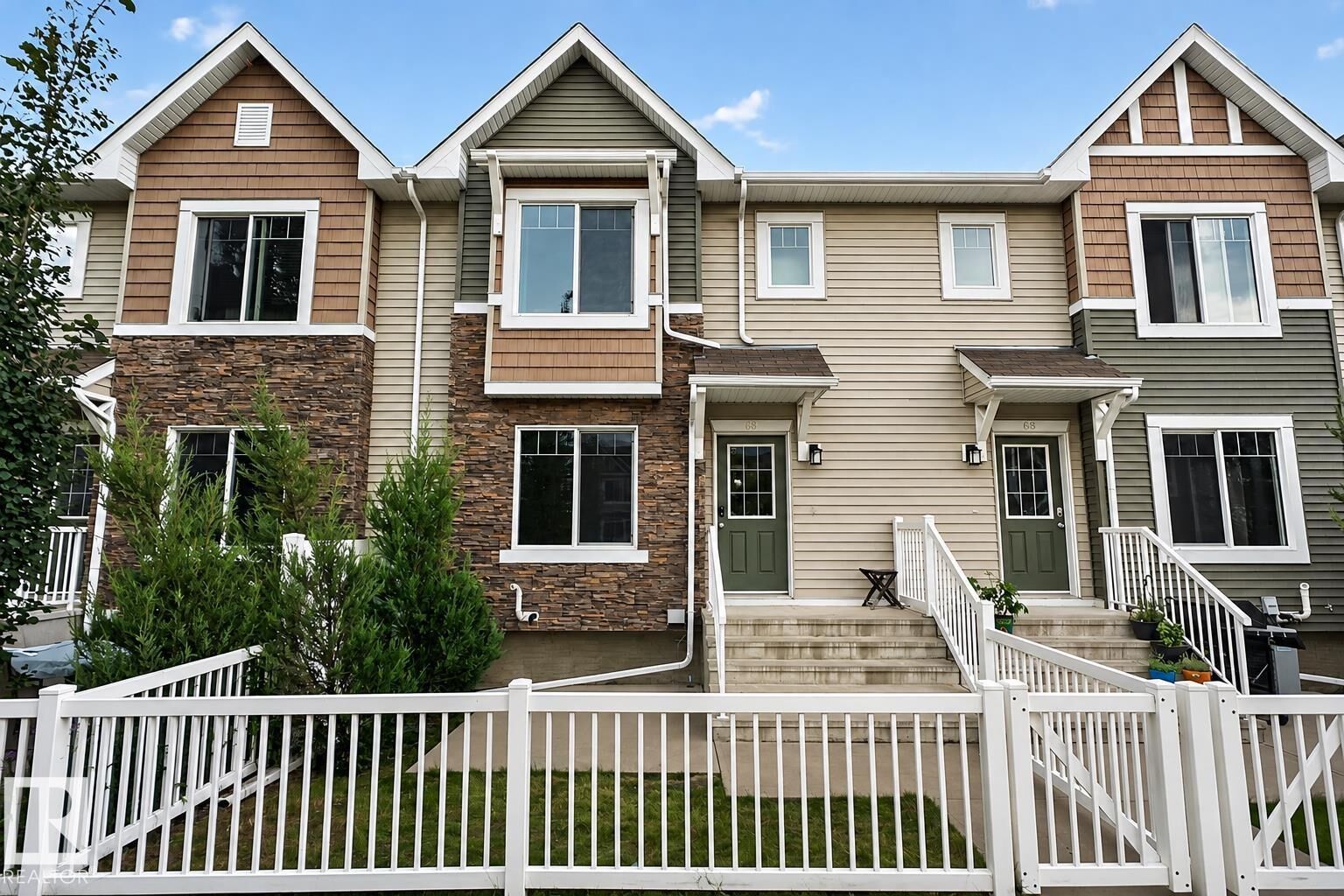 Property Photo: 3625 144 Avenue NW 69 AB T5Y 0T3