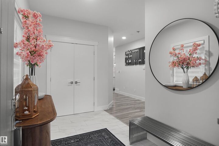 Property Photo:  17252 71 Street NW  AB T5Z 0M9 