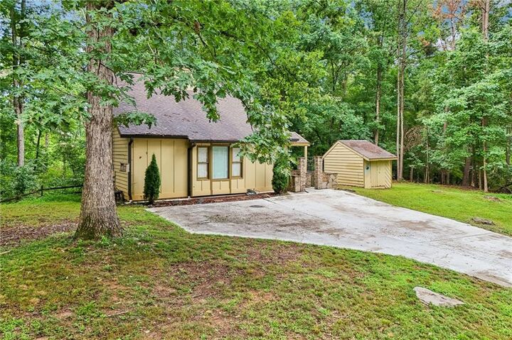 Property Photo: 9080 Pine Tree Circle GA 30506