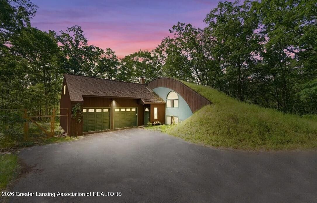 Property Photo: 2889 W Sunset Drive MI 48653