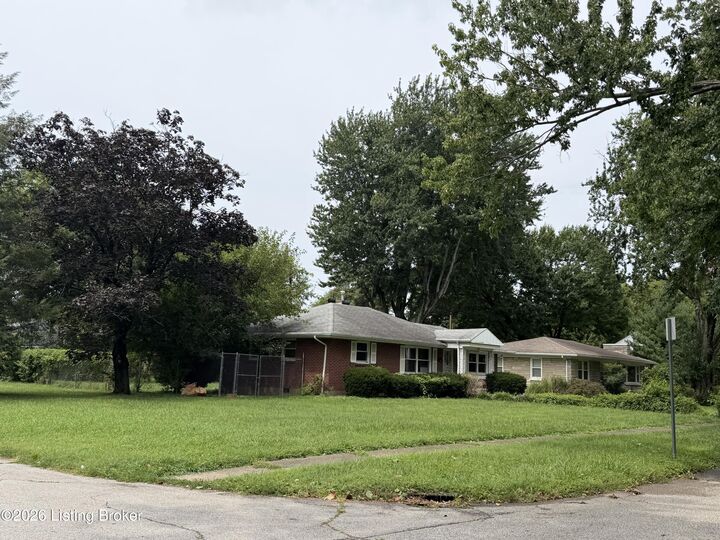 Property Photo: 3224 Stratford Ave KY 40218