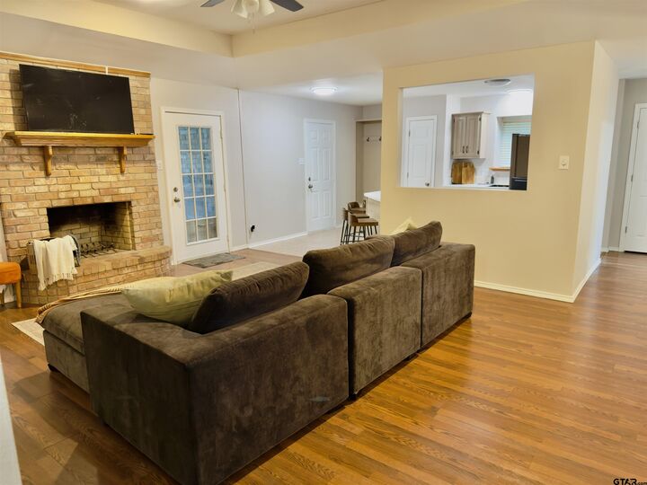 Property Photo:  3910 Castlegate  TX 75462 