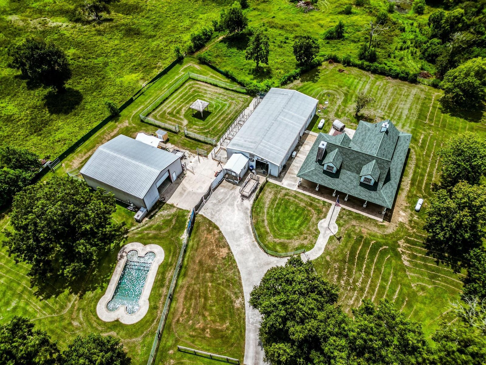 Property Photo:  9010 Point Barrow Road  TX 77523 