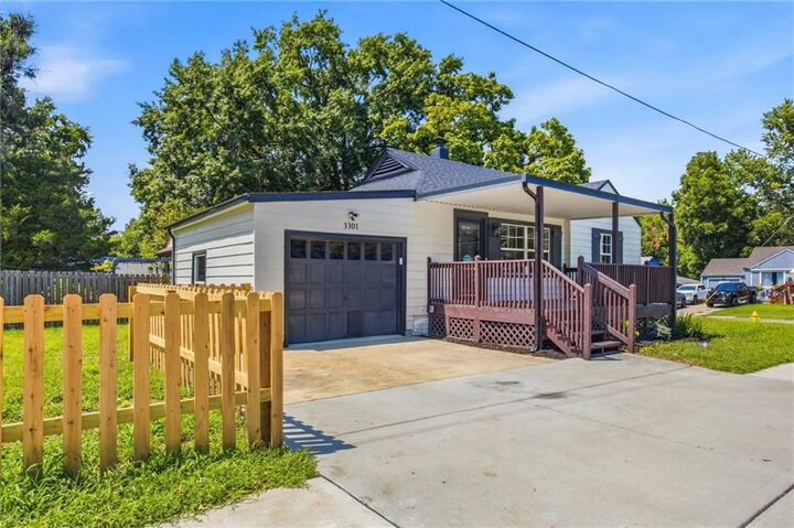Property Photo:  3301 S Ocheltree Street  KS 66061 