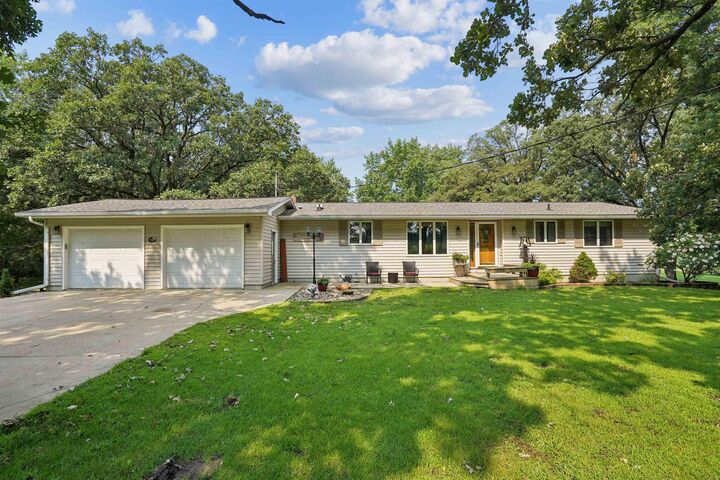 Property Photo:  18001 40th St  IA 50662 
