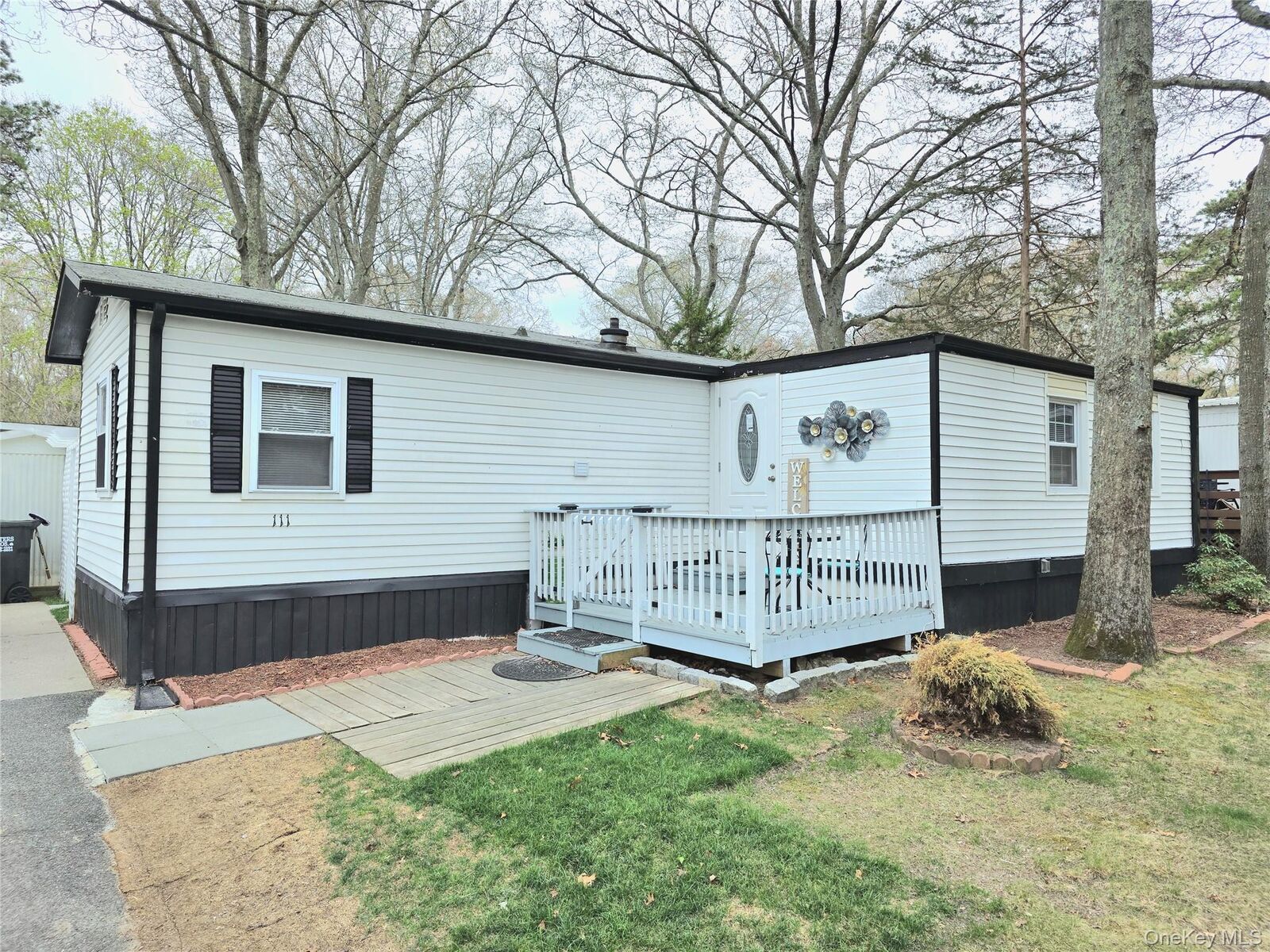 Property Photo: 525 Riverleigh Avenue 111 NY 11901