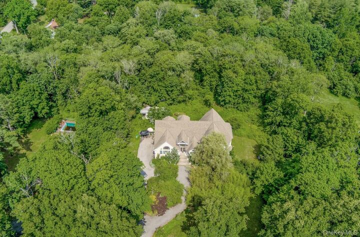 Property Photo: 2358 Broad Street NY 10598