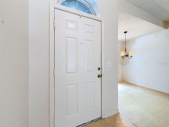 Property Photo:  1012 Malcolm Court  FL 32765 