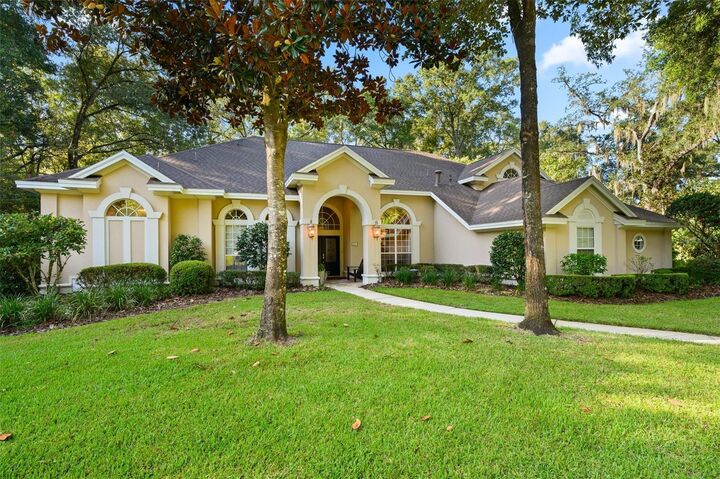 Property Photo:  4239 SW 104th Terrace  FL 32608 