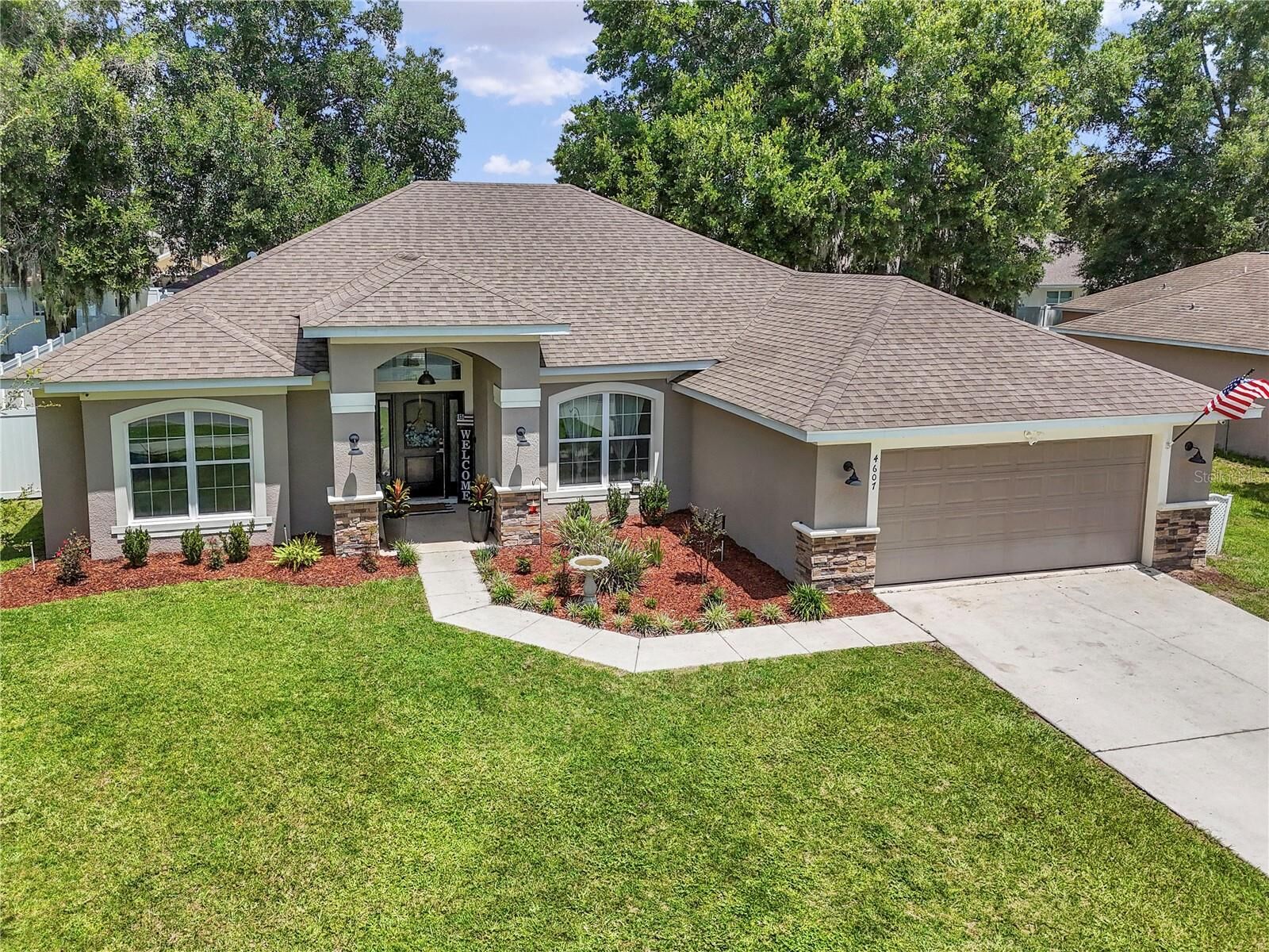 Property Photo: 4607 SE 27th Street FL 34480