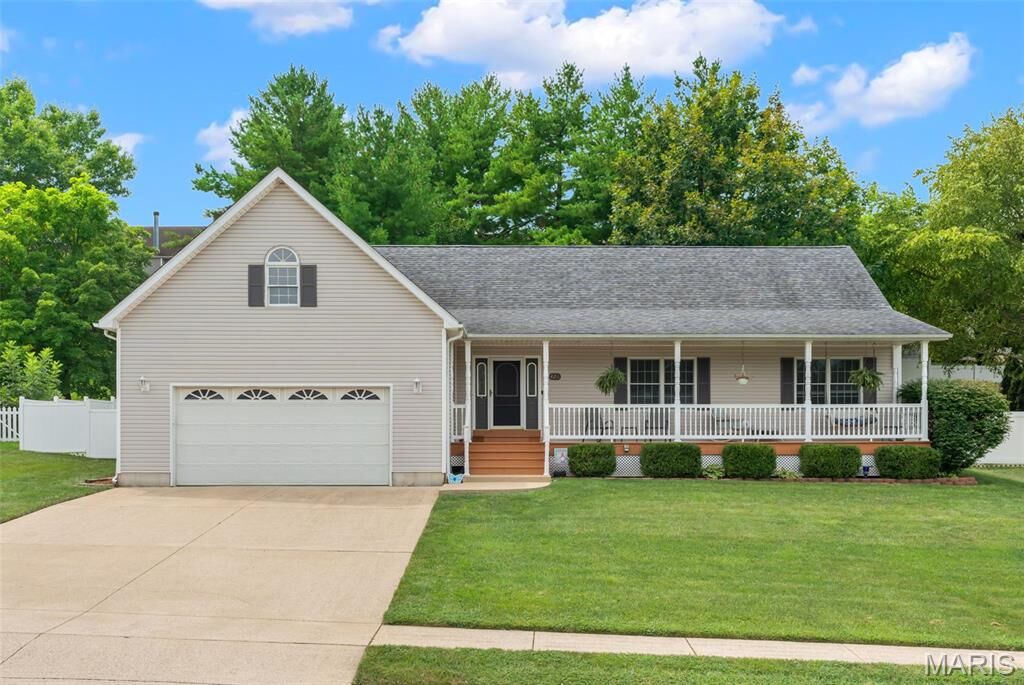 Property Photo: 426 Windy Hills Drive MO 63090