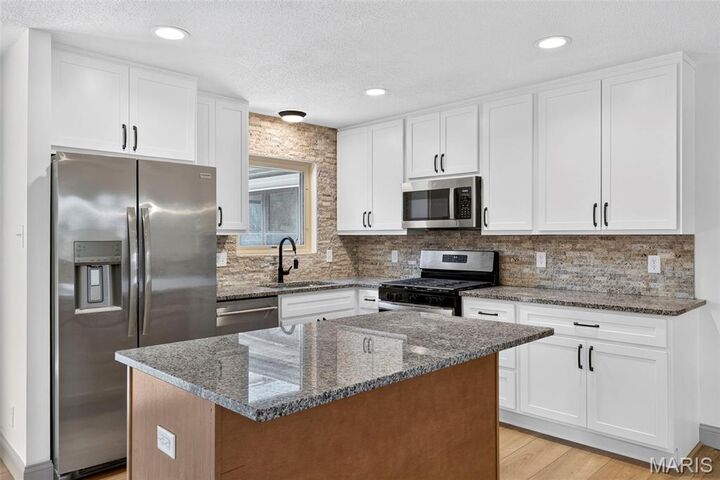 Property Photo: 1225 Roth Hill Drive MO 63043