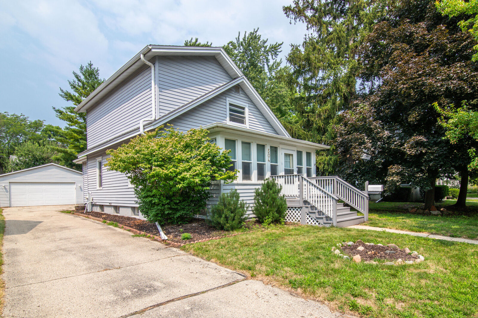Property Photo: 504 Maple St WI 53538